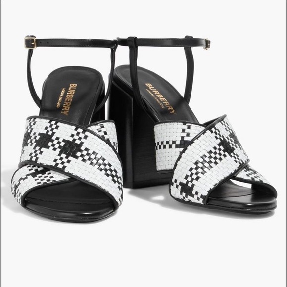 NWT BURBERRY PLAID SANDAL HEELS - Picture 2 of 4